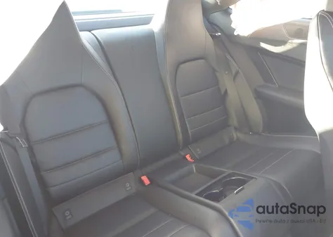 2015 Mercedes-Benz C 250 из США, поврежденный, VIN WDDGJ4HB4FG439586